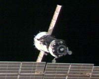 ISS Crew Completes Soyuz Repositioning