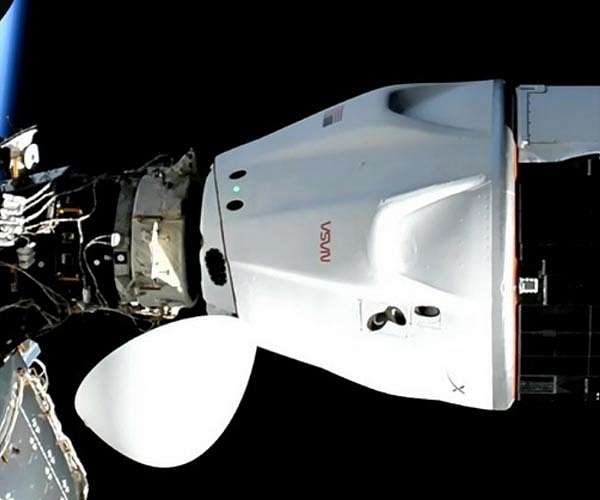 SpaceX wins another $1.4 billion from NASA to fly missions to ISS