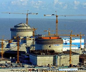 Russia agrees to build two more reactors in China