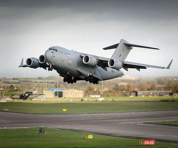 US steps up evacuation from Kabul; says Taliban pledge 'safe passage'