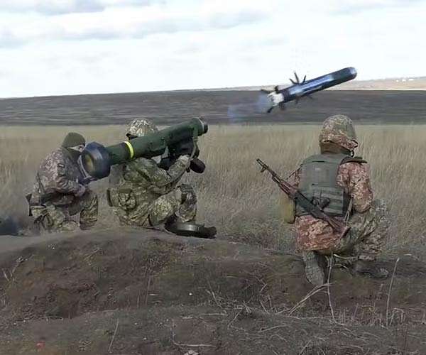 Poland, Lithuania say can help return military-aged men to Ukraine