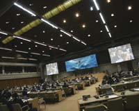 Negotiators gather to push new UN climate treaty